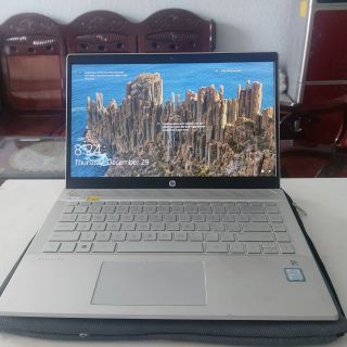 Laptop HP đẹp 90% core i5 8265U Ram 8Gb ổ SSD 128Gb và 500GB HDD đầy đủ phụ kiện bảo hành 1 năm