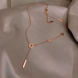Lắc chân love