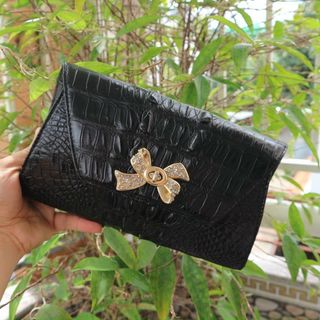 [Mã BMLT100 giảm đến 100K đơn 499K] Túi Đeo Chéo Nơ nữ Da Cá Sấu FADODA FCHW21