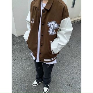 Áo khoác bomber nỉ time money form dưới 70kg