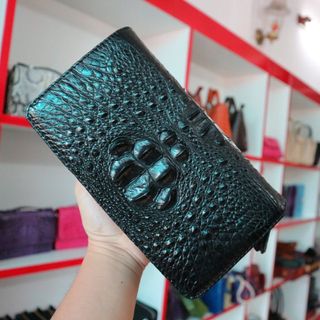 [Mã BMLT100 giảm đến 100K đơn 499K] Ví namcầm tay da cá sấu Fadoda FCW43-01G màu đen