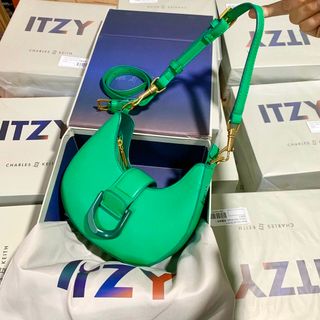Túi xách CKk ITZY NEW 2022 sz22 (Hộp nam châm)(Xưởng giao thiếu túi vải nên giá rẻ hơnFullbox, bọc seal, Hàng Like auth 1:1 , có logo mã cod