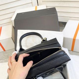 Túi xách nữ đen xách tay mốt 2023 vip 1-1