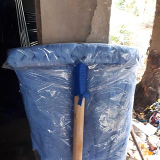 Cây lau nhà vải mùng cán gỗ