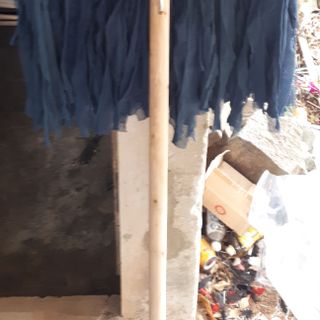 Cây lau nhà vải mùng cán gỗ