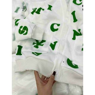 Áo khoác cardigan nỉ in logo nhiều chữ from dưới 70kg