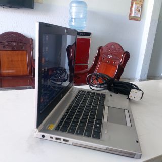 Laptop xách tay HP core i7 ram 6G ổ SSD Win 10 chính hãng (đã sử dụng) BH 1 năm