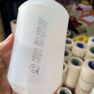 Keo 502 chai