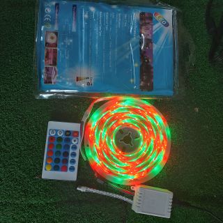 Dây đèn LED trang trí RGB dài 5M sẵn keo dán có điều khiển từ xa chính hãng mới