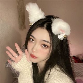 Bờm Tóc Hình Tai Mèo Phong Cách Hàn Quốc Dễ Thương

Băng đô cài tóc bờm tai mèo có chuông phong cách Hàn Quốc cho nữ
Màu: Đen, Trắng
Chất liệu: Lông vũ
Kích Thước: 20cm
Style: Korean