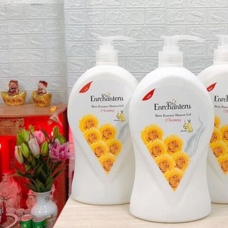 Sữa tắm trắng da Enchanteur hương nước hoa 1200ml
