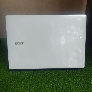 Laptop Acer Aspire E5-471 core i3 ram 4gb win10 tặng kèm sạc + túi chống sốc + bảo hành 1 năm