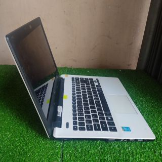 Laptop Acer Aspire E5-471 core i3 ram 4gb win10 tặng kèm sạc + túi chống sốc + bảo hành 1 năm