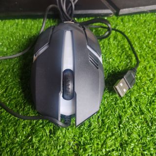 Combo chuột T-Wolf V1 có dây màu đen kèm đèn led + lót chuột