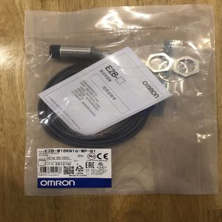 Cảm biến tiệm cận E2B-M18KN16-WP-B1 , liên hệ O778454186