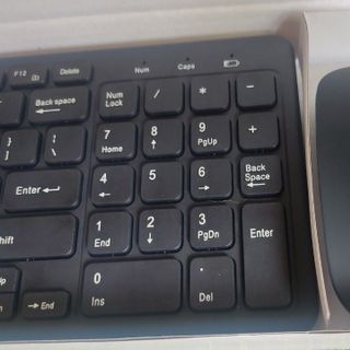 COMBO BÀN PHÍM VÀ CHUỘT KHÔNG DÂY GKM520 SỬ DỤNG CHO TIVI VÀ MÁY TÍNH