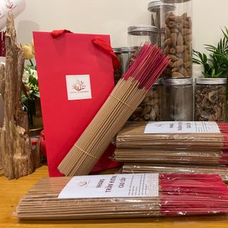 [0,5 kg] Nhang/ hương tăm Trầm hương NHỊ PHẨM thành phần tự nhiên thơm nhiều giá sỉ cao 30-40 cm