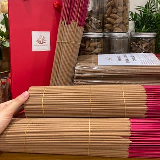 [0,5 kg] Nhang/ hương tăm Trầm hương NHỊ PHẨM thành phần tự nhiên thơm nhiều giá sỉ cao 30-40 cm