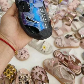 sandal trẻ em chất da mềm êm chân V028
