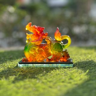 Tượng Kỳ Lân Nước Hoa Trang Trí Xe