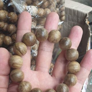 Vòng trầm hương tự nhiên indo