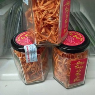 Đông trùng hạ thảo
