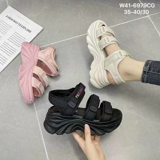 Sandal nữ đế cao 2 quai ngang sành điệu W41