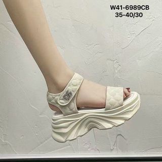 Sandal nữ quai ngang sành điệu W41