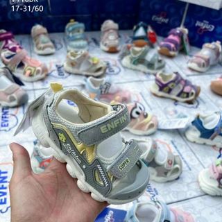 Sandal trẻ em đế mềm mang êm chân V110