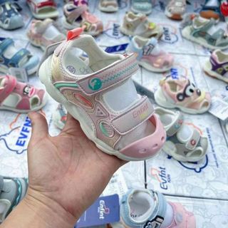 Sandal trẻ em đế mềm mang êm chân V110