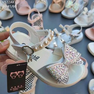 Sandal bé gái chất da mềm xinh xắn V122