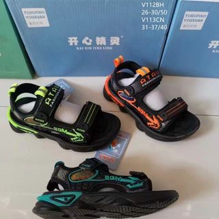 Sandal trẻ em kiểu dáng học sinh màu đen V11