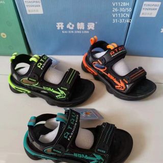 Sandal trẻ em kiểu dáng học sinh màu đen V11