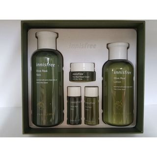 Set 5 sản phẩm dưỡng da chiết xuất dầu oliu