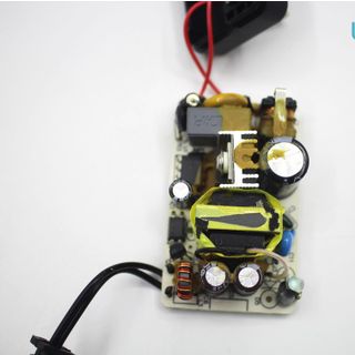 Adapter UNI STD-12024U1, 12VDC -2A, có đèn, chính hãng