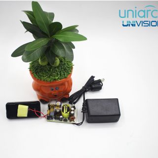 Adapter UNI STD-12024U1, 12VDC -2A, có đèn, chính hãng