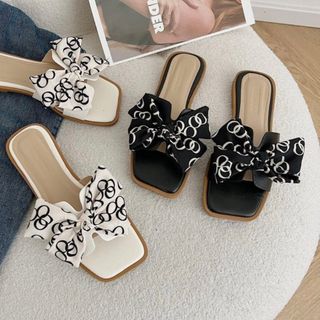 kho mình cần tuyển sỉ,đại lí bán giày dép.mẫu mã đa dạng.Hàng không qua trung gian