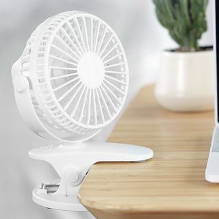 Quạt tích điện để bàn