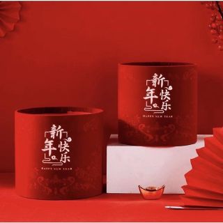 TRỤ NHUNG CẮM HOA