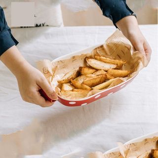 Giấy Nến - Giấy Sáp In Hình Tờ Báo Độc Đáo - Lạ Mắt
