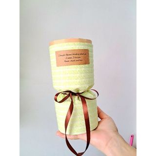 Cốt hoa hồng sáp, mua về tự cắm thôi