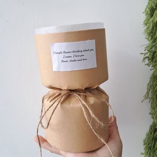 Cốt cắm hoa hồng bằng giấy krat, 7-10 bông