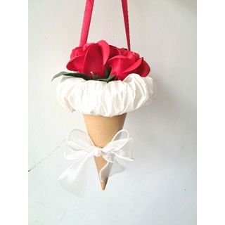 Bó hoa hồng sáp ốc quế nhân dịp Valentine