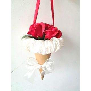 Bó hoa hồng sáp ốc quế nhân dịp Valentine