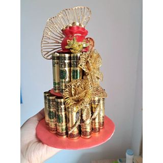 Tháp đôla túi tiền, may mắn, thịnh vượng, vía thần tài.