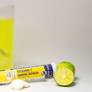 Viên sủi bổ sung Vitamin C Demosana hỗ trợ tăng sức đề kháng chống oxi hóa làm đẹp da nhập khẩu Đức hương vị Chanh tuýp 20 viên 4g giá sỉ