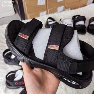 Sandal nam màu đen đế mềm êm chân V260 giá sỉ