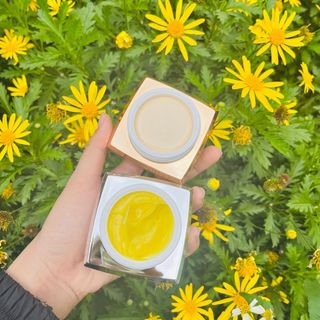 Kem trị mụn thần thánh