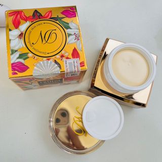 Kem trị mụn thần thánh