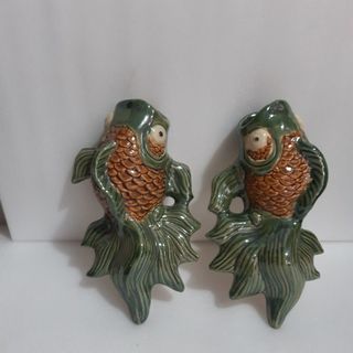 chậu cá treo tường men nâu 2 con